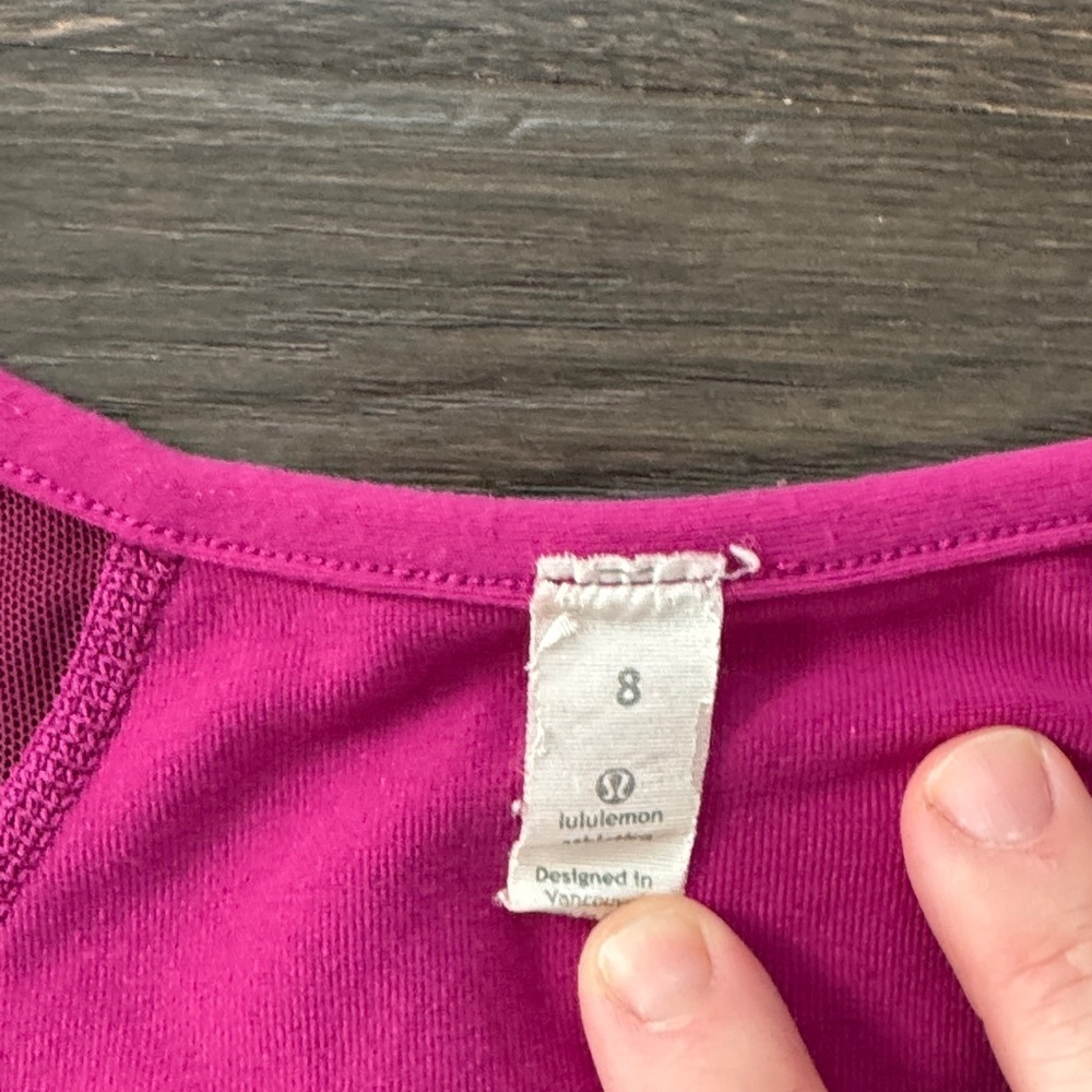 Lululemon Pink Women's Pink Tank Top Workout Running Yoga size 8 - Picture 3 of 7